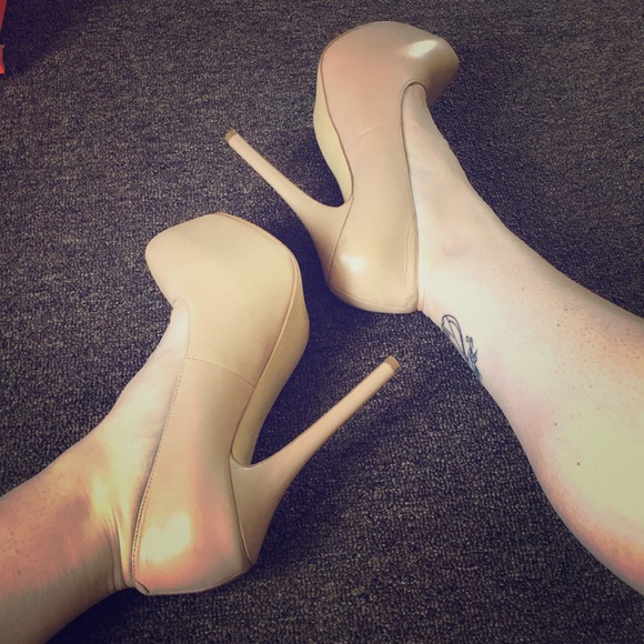 Steve Madden Shoes - Steve Madden Stilettos